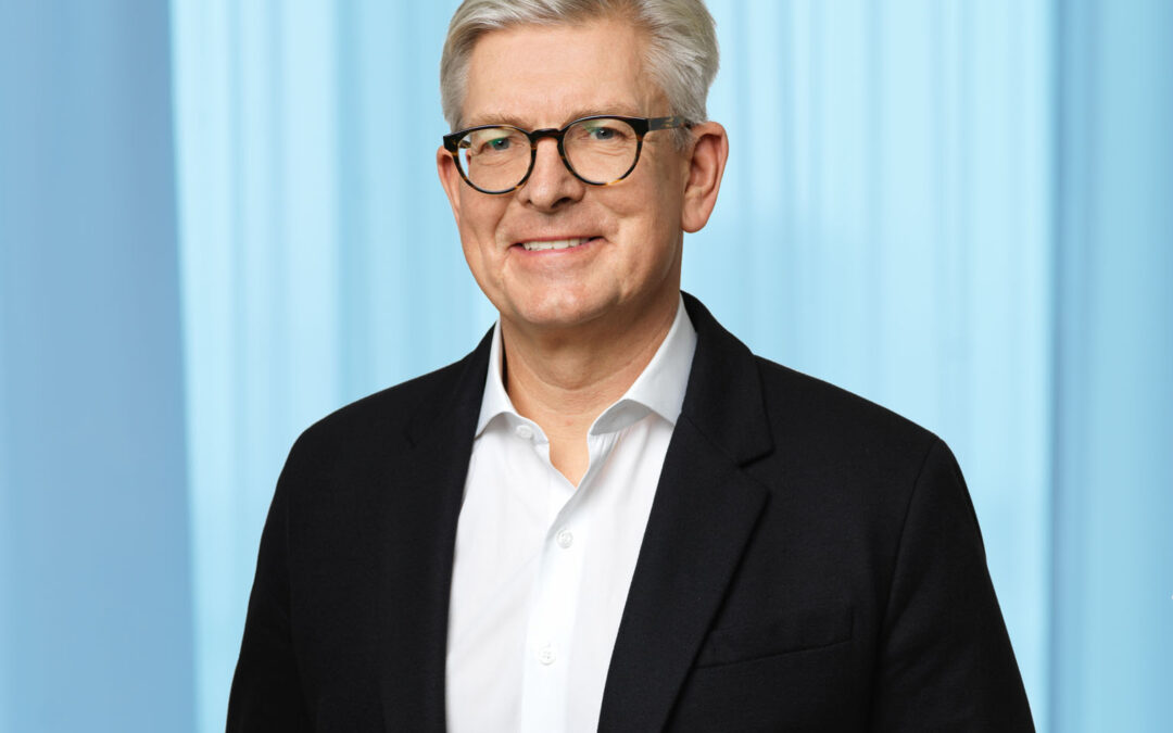 Ericssons VD och utbildningsministern prisar unga talanger i Forsknings-SM